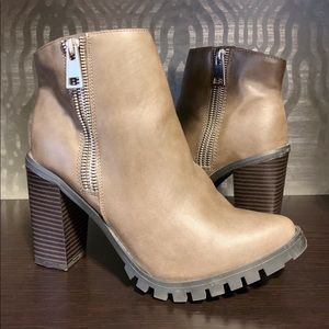 MOSSIMO Taupe Chunky Booties
